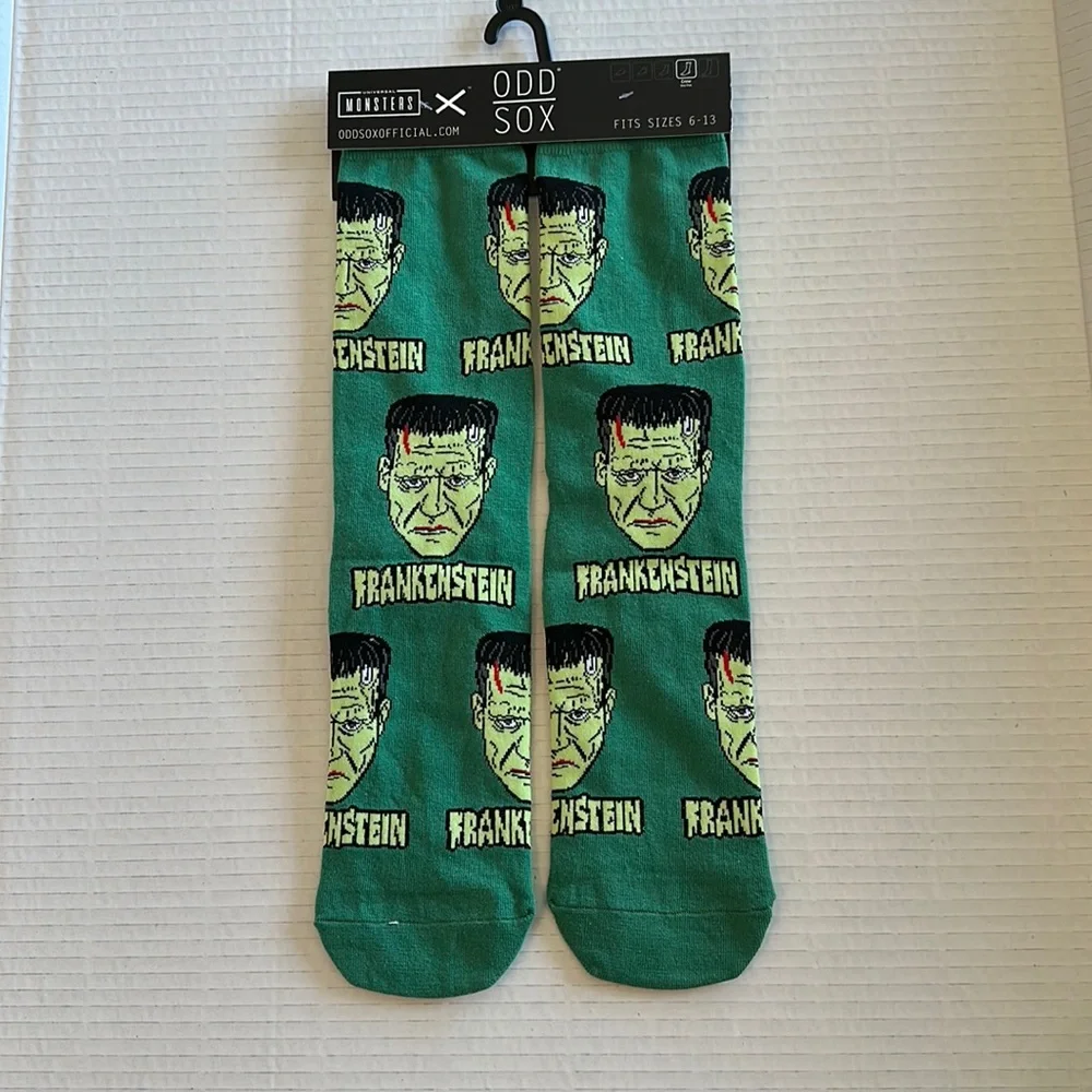 Last One ** Frankenstein green Halloween Novelty crew socks